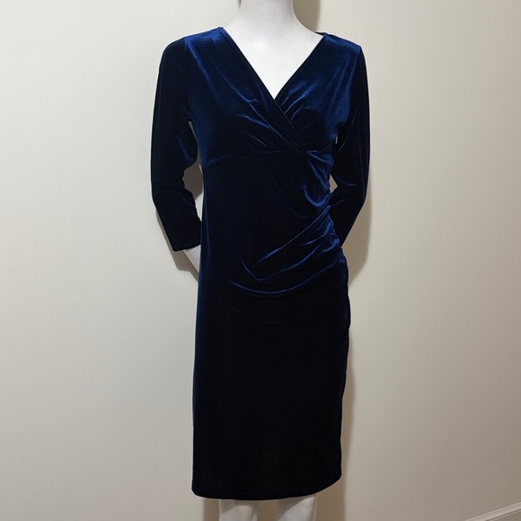 Ellen Tracy Women Velvet  Blue and Navy Dress Size S - Picture 3 of 10